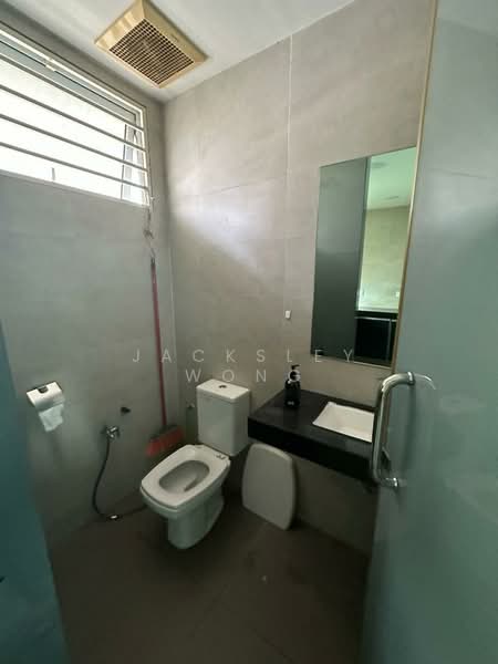 Bungalow for Rent in Taman Yarl (Jalan Klang Lama (Old Klang Road)) - Jacksley Wong - Bathroom - PropertyGuru.com.my