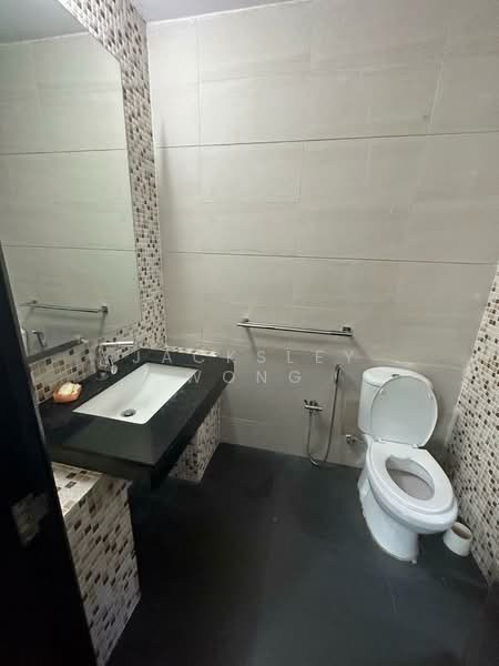 Bungalow for Rent in Taman Yarl (Jalan Klang Lama (Old Klang Road)) - Jacksley Wong - Bathroom - PropertyGuru.com.my