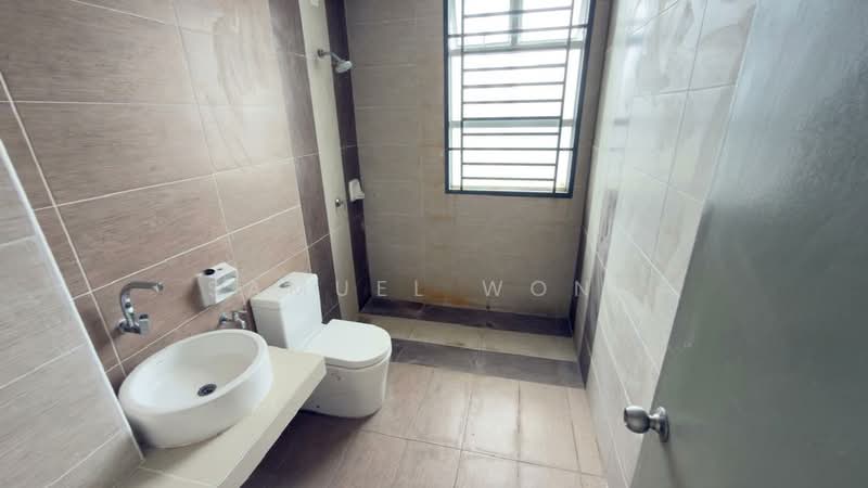 Terraced House for Sale in Johor Bahru (Johor) - Samuel Wong - Bathroom - PropertyGuru.com.my