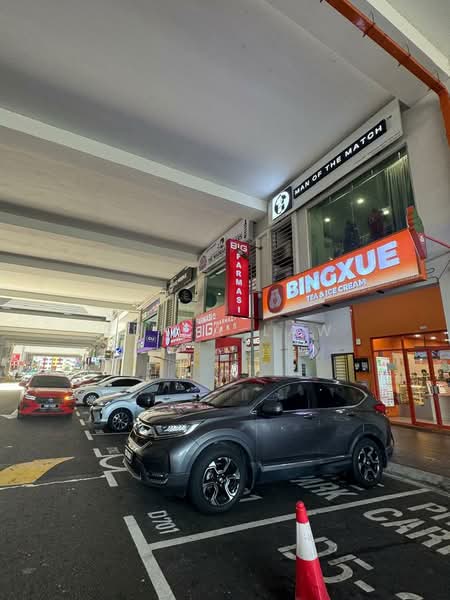 Shop for Rent in Sungai Besi (Kuala Lumpur) - Erica Law - Exterior - PropertyGuru.com.my