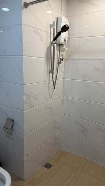 Service Residence for Rent at Country Garden Central Park - Dolphine Ong - Bathroom - PropertyGuru.com.my