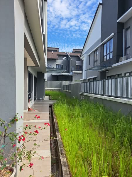 Rumah Berkembar untuk Disewa di Sungai Buloh (Selangor) - Nick Yow - Exterior - PropertyGuru.com.my
