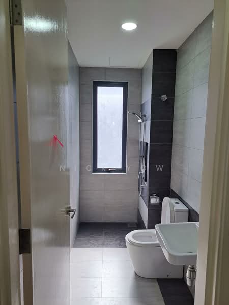 Rumah Berkembar untuk Disewa di Sungai Buloh (Selangor) - Nick Yow - Bathroom - PropertyGuru.com.my