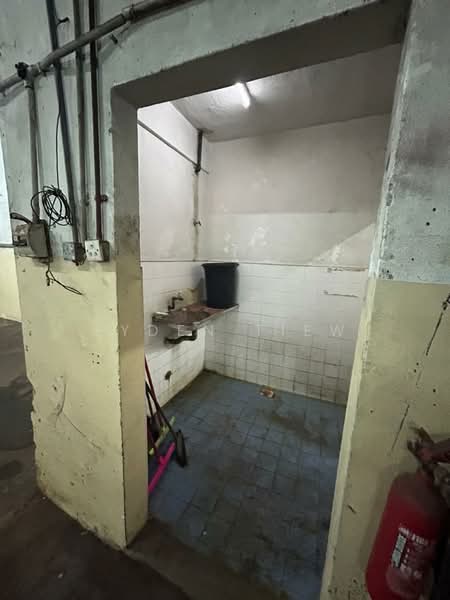 Terrace Factory for Sale in Bukit Kemuning (Shah Alam) - Jyden Tiew - Interior - PropertyGuru.com.my