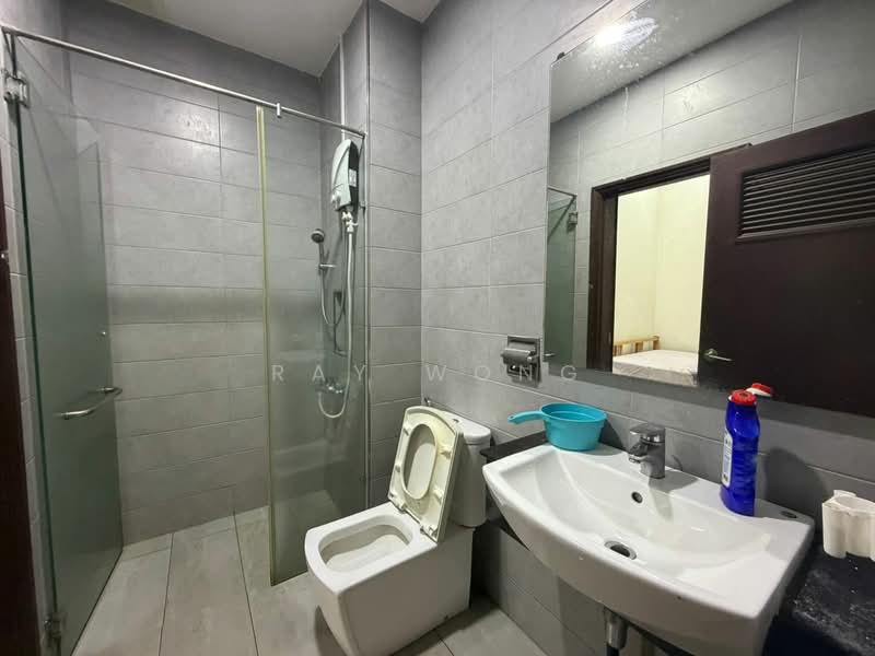 Service Residence for Rent at Paragon Suites @ CIQ - Ray Wong - Bathroom - PropertyGuru.com.my