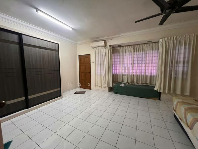 2-storey Terraced House for Rent in Taman Putri Kulai (Kulai) - Max Yee - Bedroom - PropertyGuru.com.my