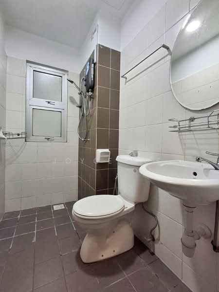 Service Residence for Rent at Saville @ Kajang - Joyce Lee - Bathroom - PropertyGuru.com.my