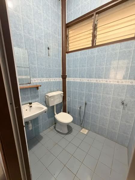 1-storey Terraced House for Sale in Taman Bukit Maluri (Kepong) - Kiing TW - Bathroom - PropertyGuru.com.my