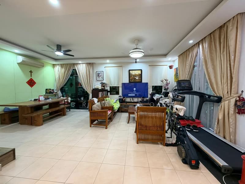 Cluster House for Sale in Taman Austin Heights (Tebrau) - Bryan Goh - Living Room - PropertyGuru.com.my
