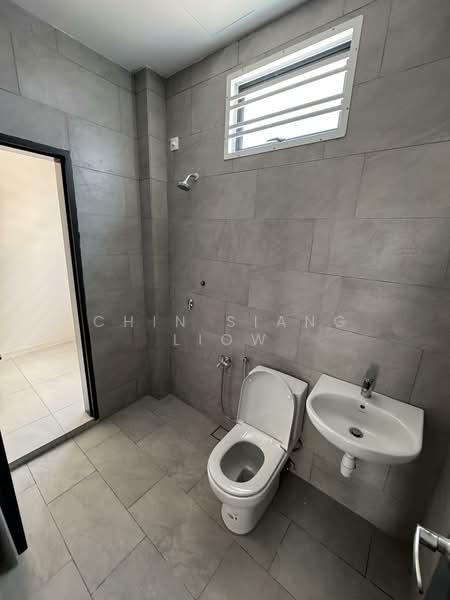 Rumah Teres 2 Tingkat untuk Disewa di Ayer Molek (Melaka) - Chin Siang Liow - Bathroom - PropertyGuru.com.my