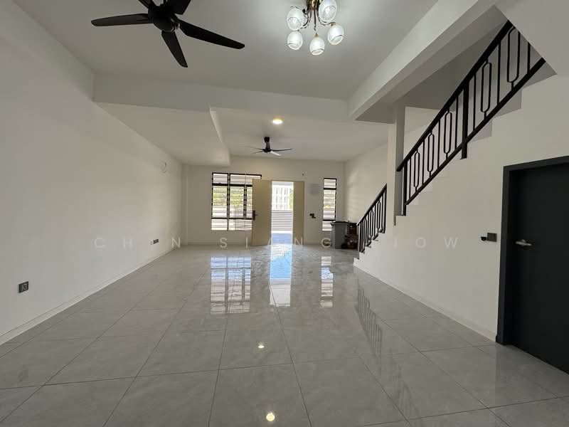 Rumah Teres 2 Tingkat untuk Disewa di Ayer Molek (Melaka) - Chin Siang Liow - Living Room - PropertyGuru.com.my
