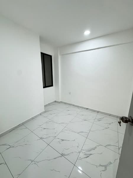 Rumah Flat untuk Dijual di Flat Temenggong - Glenn Twe - Interior - PropertyGuru.com.my