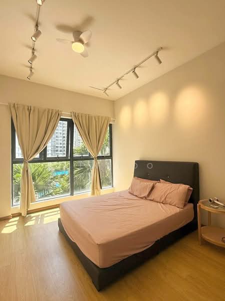Kondominium untuk Disewa di Amberside @ Country Garden Danga Bay - Ben Foo - Bedroom - PropertyGuru.com.my