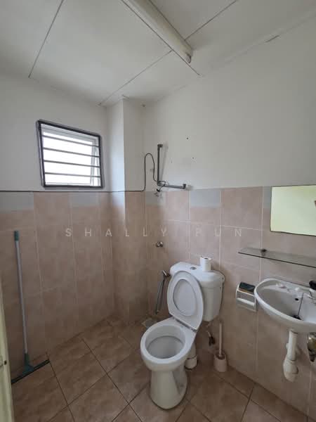 2-storey Terraced House for Rent in Puchong (Selangor) - Shally Pun - Bathroom - PropertyGuru.com.my