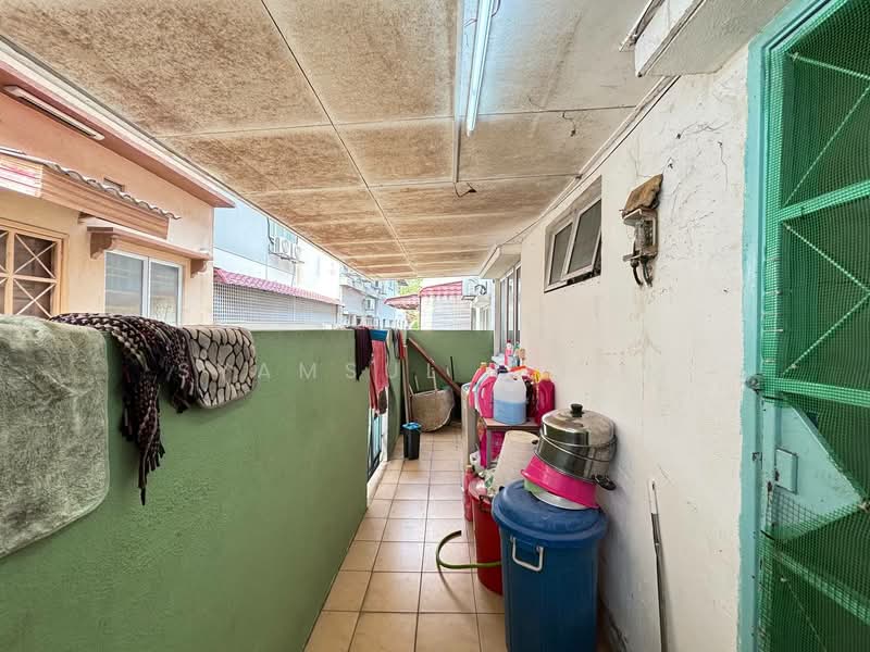 Rumah Teres 2 Tingkat untuk Dijual di Shah Alam (Selangor) - Syamsul Ilham - Balcony - PropertyGuru.com.my