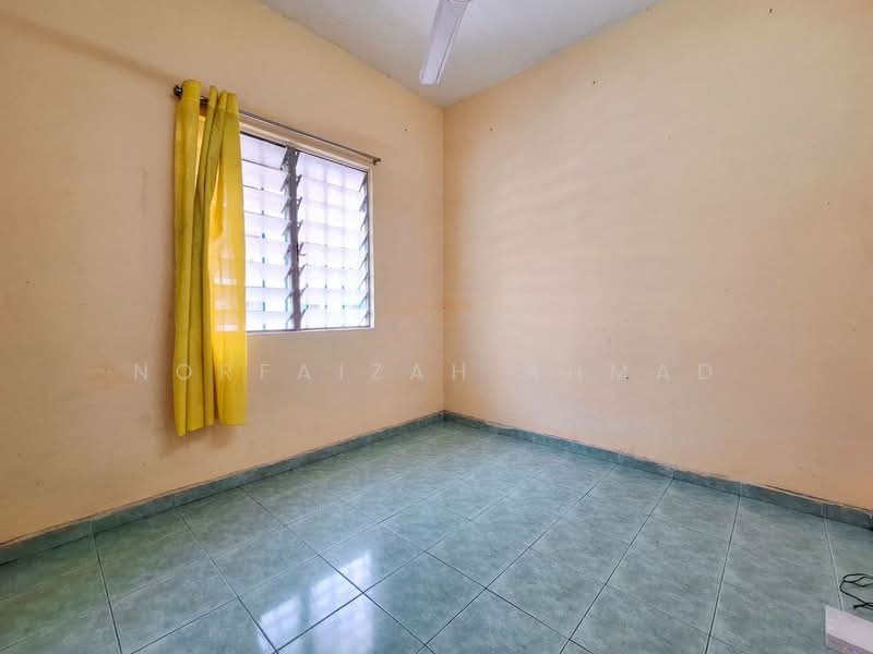 Flat for Sale at Bandar Bukit Tinggi 2 - Norfaizah Ahmad - Interior - PropertyGuru.com.my