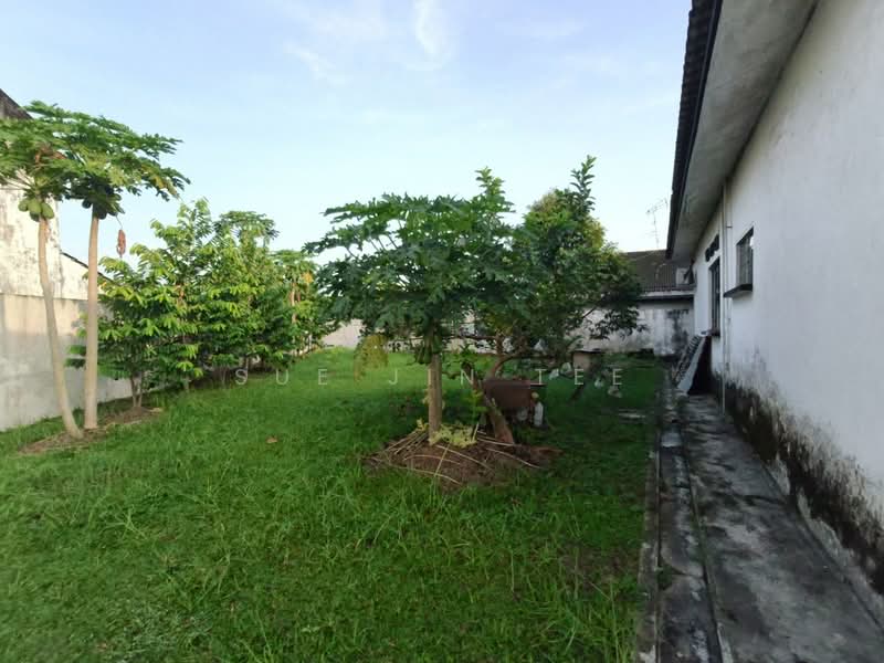 Bungalow for Sale in Taman Abad (Johor Bahru) - Sue Jin Tee - Exterior - PropertyGuru.com.my