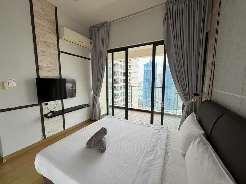 Kondominium untuk Dijual di Royal Strand @ Country Garden Danga Bay - Siow Yan Er - Bedroom - PropertyGuru.com.my
