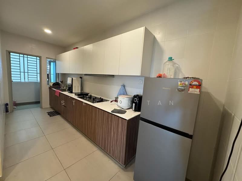 Service Residence for Sale at Seasons Amara Larkin - Stephen Tan - Kitchen - PropertyGuru.com.my