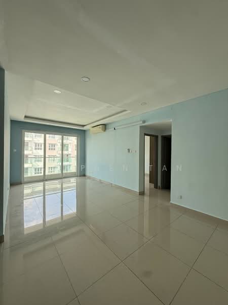 Service Residence for Sale at Seasons Amara Larkin - Stephen Tan - Living Room - PropertyGuru.com.my