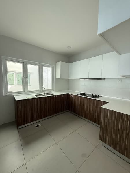 Service Residence for Sale at Seasons Amara Larkin - Stephen Tan - Kitchen - PropertyGuru.com.my