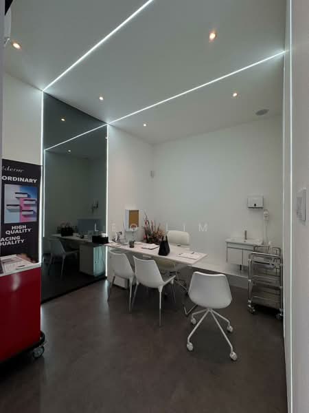 Shop / Office for Sale in Jalan Klang Lama (Old Klang Road) (Kuala Lumpur) - Leo Lim - Interior - PropertyGuru.com.my