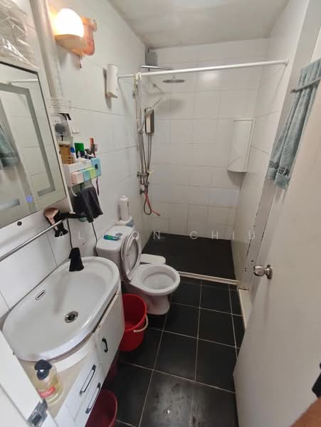 Service Residence for Sale at VIM 3 @ Desa Park North - Alison Chiu - Bathroom - PropertyGuru.com.my