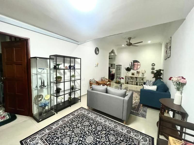 1-storey Terraced House for Sale in Kampung Datuk Keramat (Keramat) - Muhammad Najmi Bin Mohd Amin - Living Room - PropertyGuru.com.my