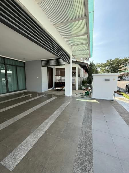 Bungalow for Rent in Sungai Besi (Kuala Lumpur) - Alice Chong - Exterior - PropertyGuru.com.my