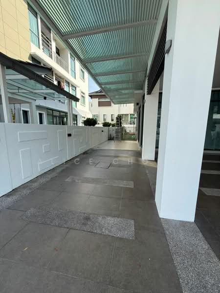 Bungalow for Rent in Sungai Besi (Kuala Lumpur) - Alice Chong - Exterior - PropertyGuru.com.my