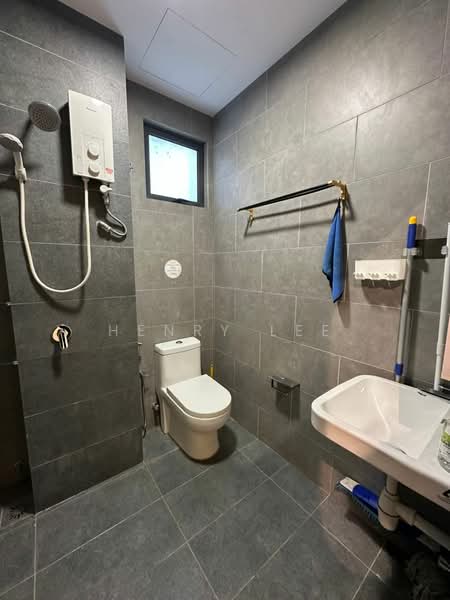 Servis Apartment untuk Disewa di Neu Suites - Henry Lee - Bathroom - PropertyGuru.com.my