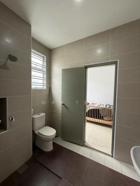 2-storey Terraced House for Sale in Bandar Putra (Kulai) - Max Yee - Bathroom - PropertyGuru.com.my