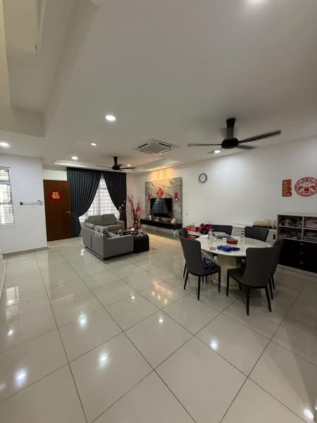 2-storey Terraced House for Sale in Bandar Putra (Kulai) - Max Yee - Living Room - PropertyGuru.com.my