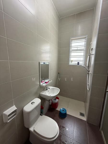 2-storey Terraced House for Sale in Bandar Putra (Kulai) - Max Yee - Bathroom - PropertyGuru.com.my