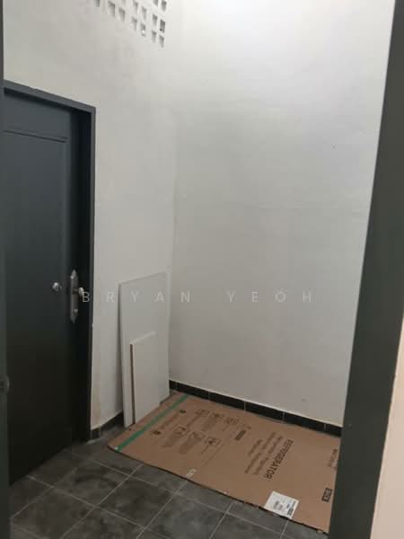 Semi-Detached House for Rent in Dengkil (Selangor) - Bryan Yeoh - Entrance - PropertyGuru.com.my