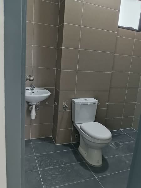 Semi-Detached House for Rent in Dengkil (Selangor) - Bryan Yeoh - Bathroom - PropertyGuru.com.my