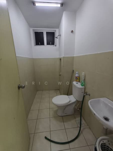 Molek Ria untuk Untuk Disewa - RM 1,300 /bulan, Apr 2026 - Bathroom - PropertyGuru.com.my