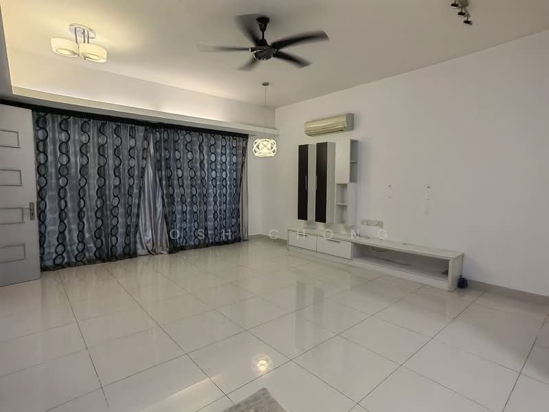 Rumah Teres 2.5 Tingkat untuk Disewa di Putra Heights (Subang Jaya) - Josh Chong - Living Room - PropertyGuru.com.my