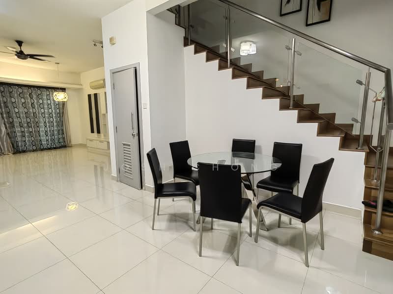 Rumah Teres 2.5 Tingkat untuk Disewa di Putra Heights (Subang Jaya) - Josh Chong - Living Room - PropertyGuru.com.my