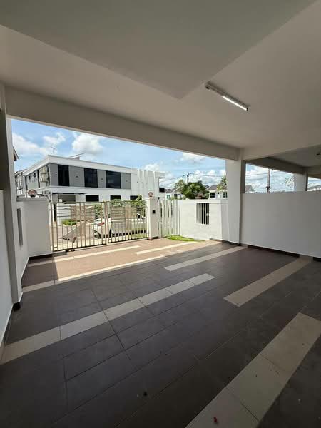 2-storey Terraced House for Sale in Bandar Putra (Kulai) - Max Yee - Exterior - PropertyGuru.com.my