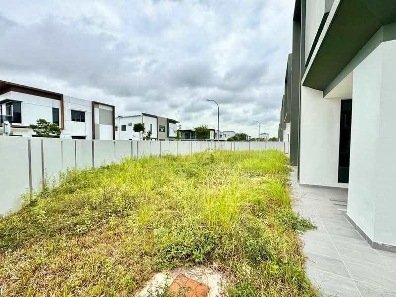 Semi-Detached House for Sale in Taman Sutera Utama (Skudai) - Kiki Ong - Exterior - PropertyGuru.com.my