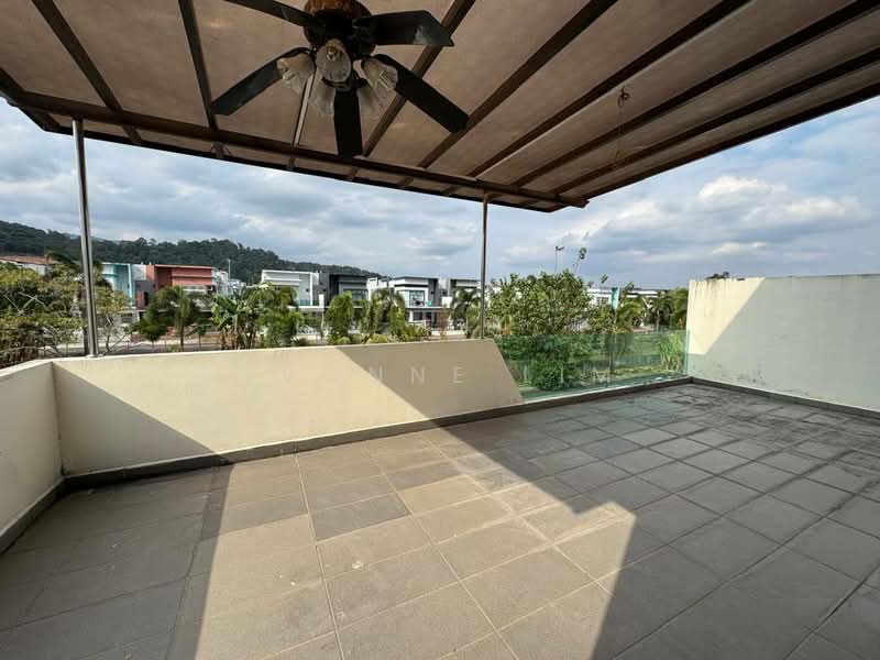 Cluster House for Sale in Taman Pulai Hijauan (Skudai) - Yvonne Lim - Balcony - PropertyGuru.com.my