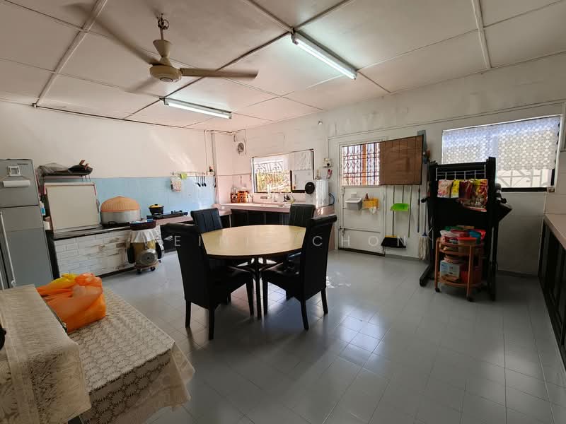 1-storey Terraced House for Sale in Taman Kulai Jaya (Kulai) - Weinie Chon - Kitchen - PropertyGuru.com.my