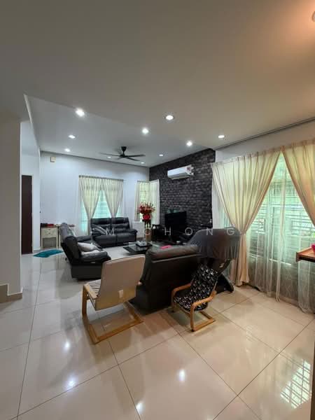 Cluster House for Sale in Taman Kempas Indah (Tebrau) - Tim Chong - Living Room - PropertyGuru.com.my