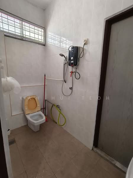 Taman Budiman untuk Untuk Dijual - RM 690,000, Apr 2026 - Bathroom - PropertyGuru.com.my