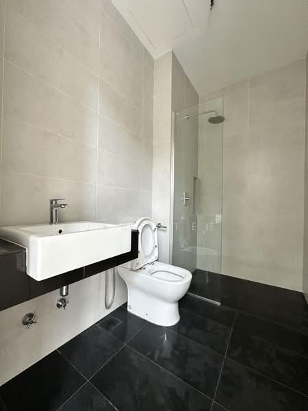 Semi-Detached House for Sale in Setia Alam (Selangor) - Jess Tee - Bathroom - PropertyGuru.com.my