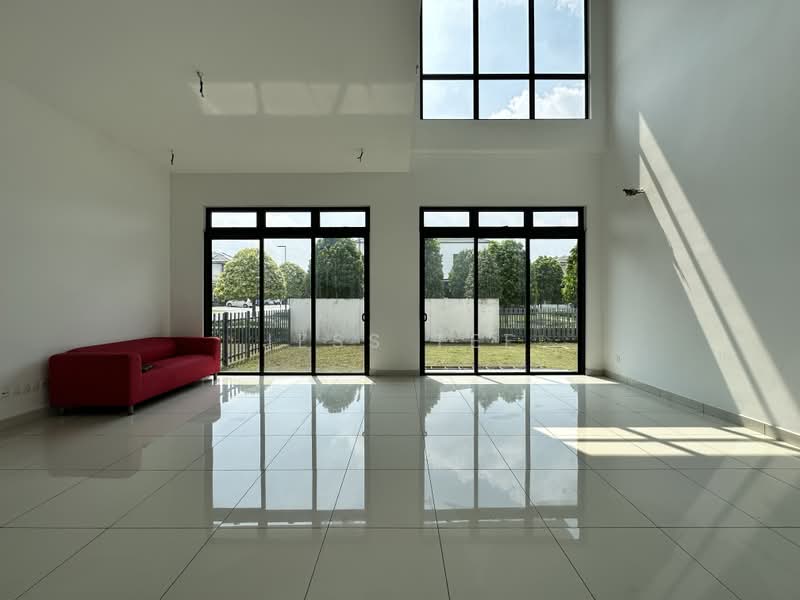Semi-Detached House for Sale in Setia Alam (Selangor) - Jess Tee - Living Room - PropertyGuru.com.my