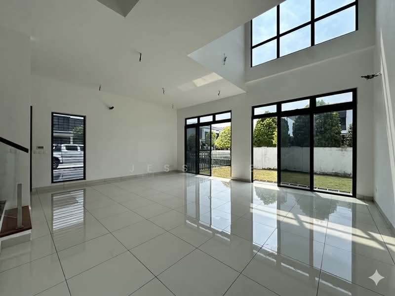 Semi-Detached House for Sale in Setia Alam (Selangor) - Jess Tee - Living Room - PropertyGuru.com.my