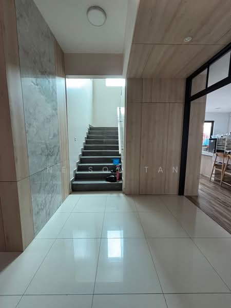 Cluster House for Sale in Taman Sutera Utama (Skudai) - Nelson Tan - Entrance - PropertyGuru.com.my