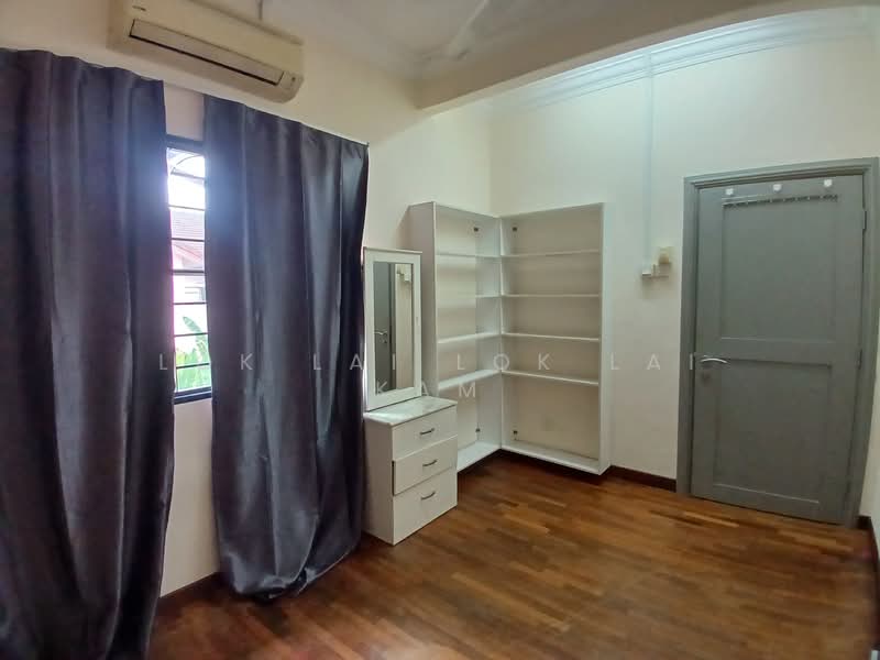 2-storey Terraced House for Rent in Bandar Putra Height (Subang Jaya) - Lok Lai Lok Lai Kam - Bedroom - PropertyGuru.com.my
